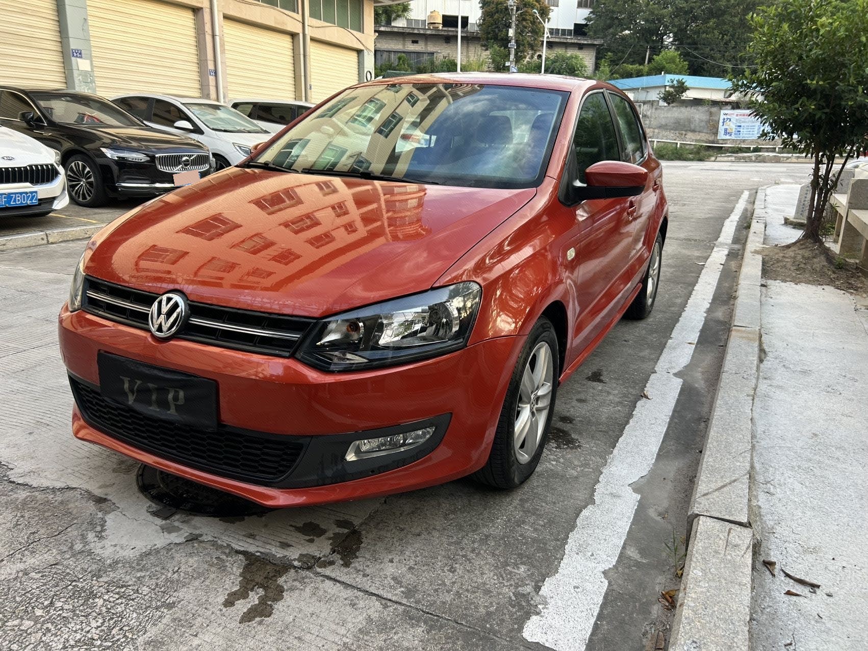 Volkswagen Polo 2012 Volkswagen Polo 2012 car image