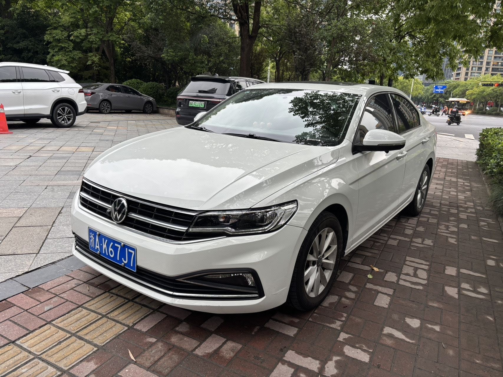 Volkswagen Bora 2021 car image 