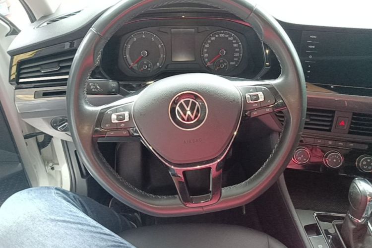 Volkswagen Bora 2021 car image #11
