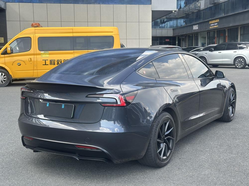 Tesla Model 3 2024 #6 Tesla Model 3 2024 car image #6
