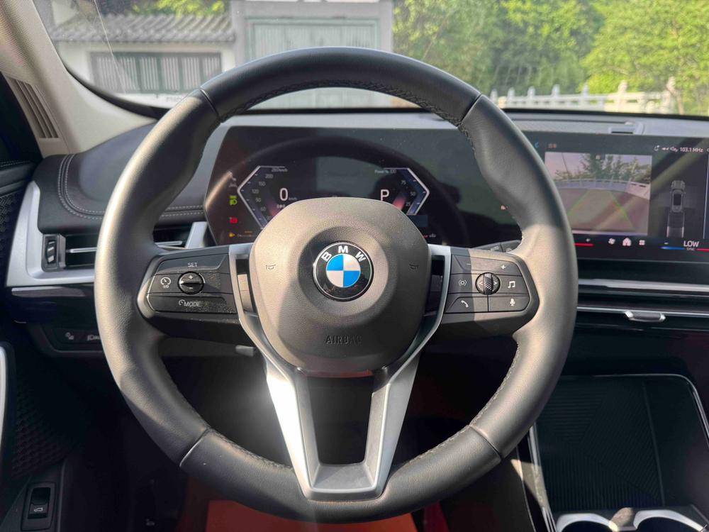 BMW X1 2023 car image #18