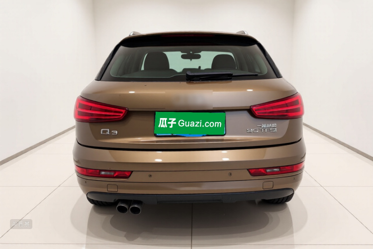 Audi Q3 2017 car image #6
