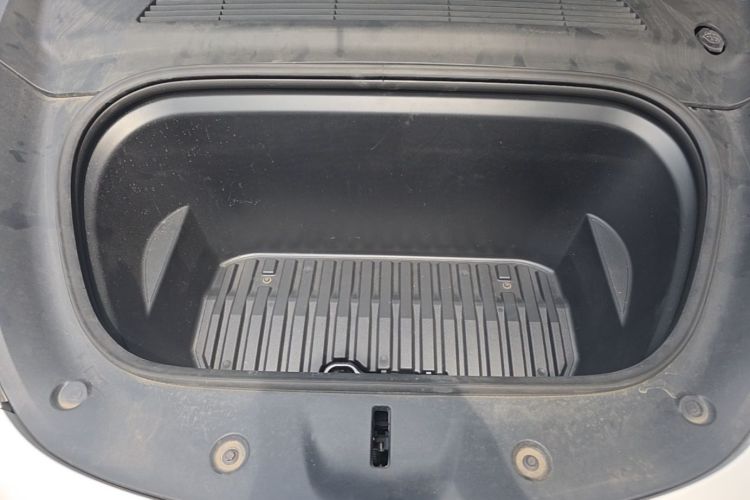 Tesla Model Y 2022 #20 Tesla Model Y 2022 car image #20