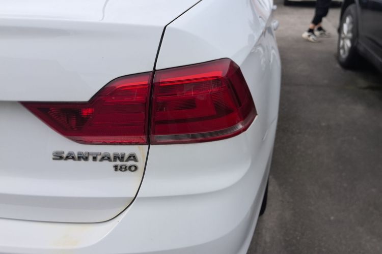 Volkswagen Santana 2016 car image #8