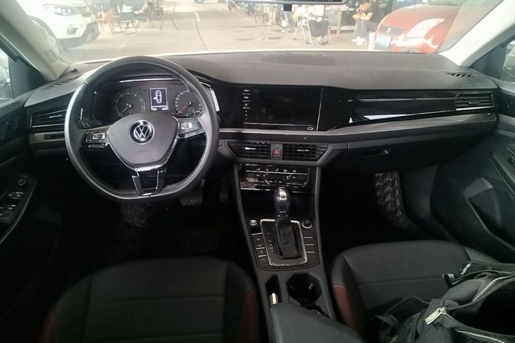Volkswagen Bora 2021 car image #10