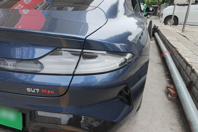 MI SU7 2024 car image #8