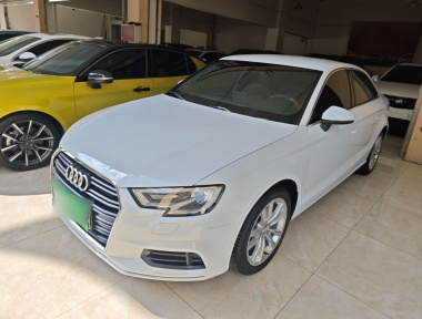 Audi A3 2018 car image 