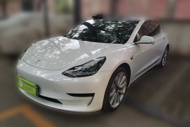 Tesla Model 3 2020 car image #2