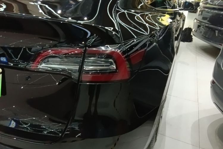 Tesla Model Y 2023 #8 Tesla Model Y 2023 car image #8
