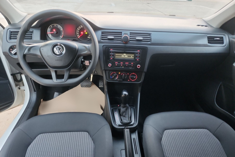 Volkswagen Santana 2019 #8 Volkswagen Santana 2019 car image #8