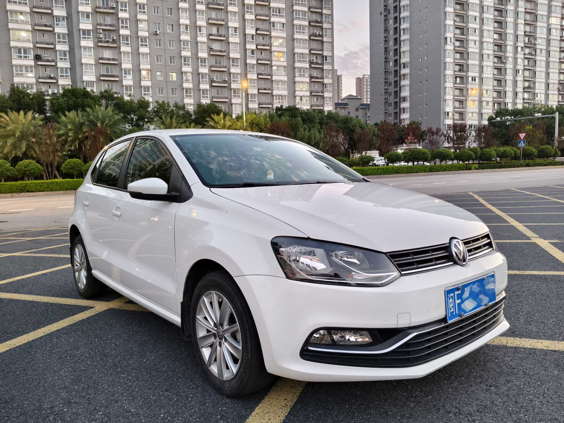 Volkswagen Polo 2015 #3 Volkswagen Polo 2015 car image #3