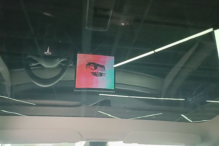 Tesla Model Y 2024 car image #20