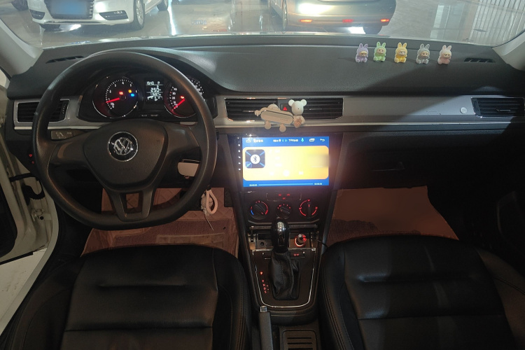 Volkswagen Bora 2018 image de voiture #10