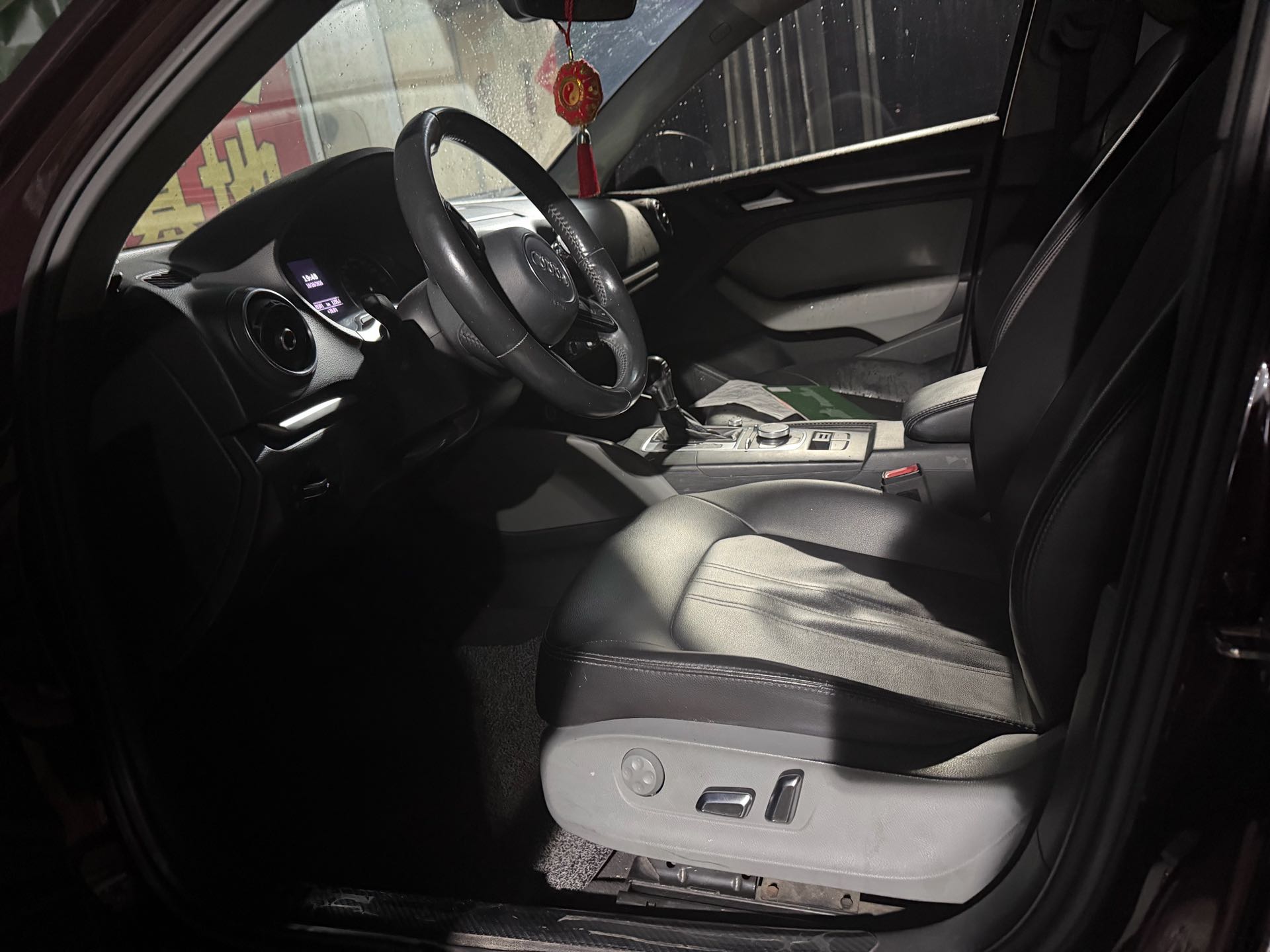 2018 car image #5