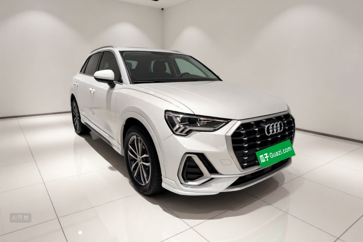 Audi Q3 2022 car image #4