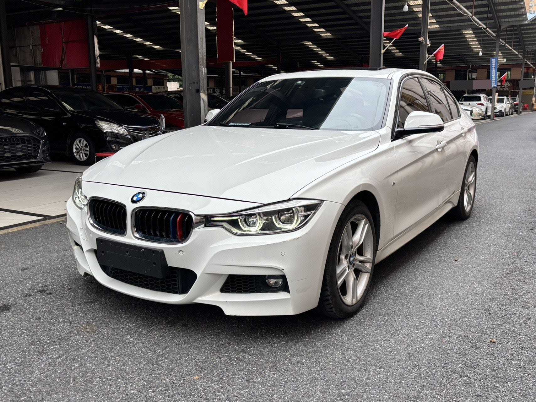 BMW 3 Series 2018 BMW 3 Series 2018 car image