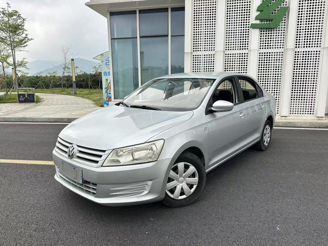 Volkswagen Santana 2013 car image #29
