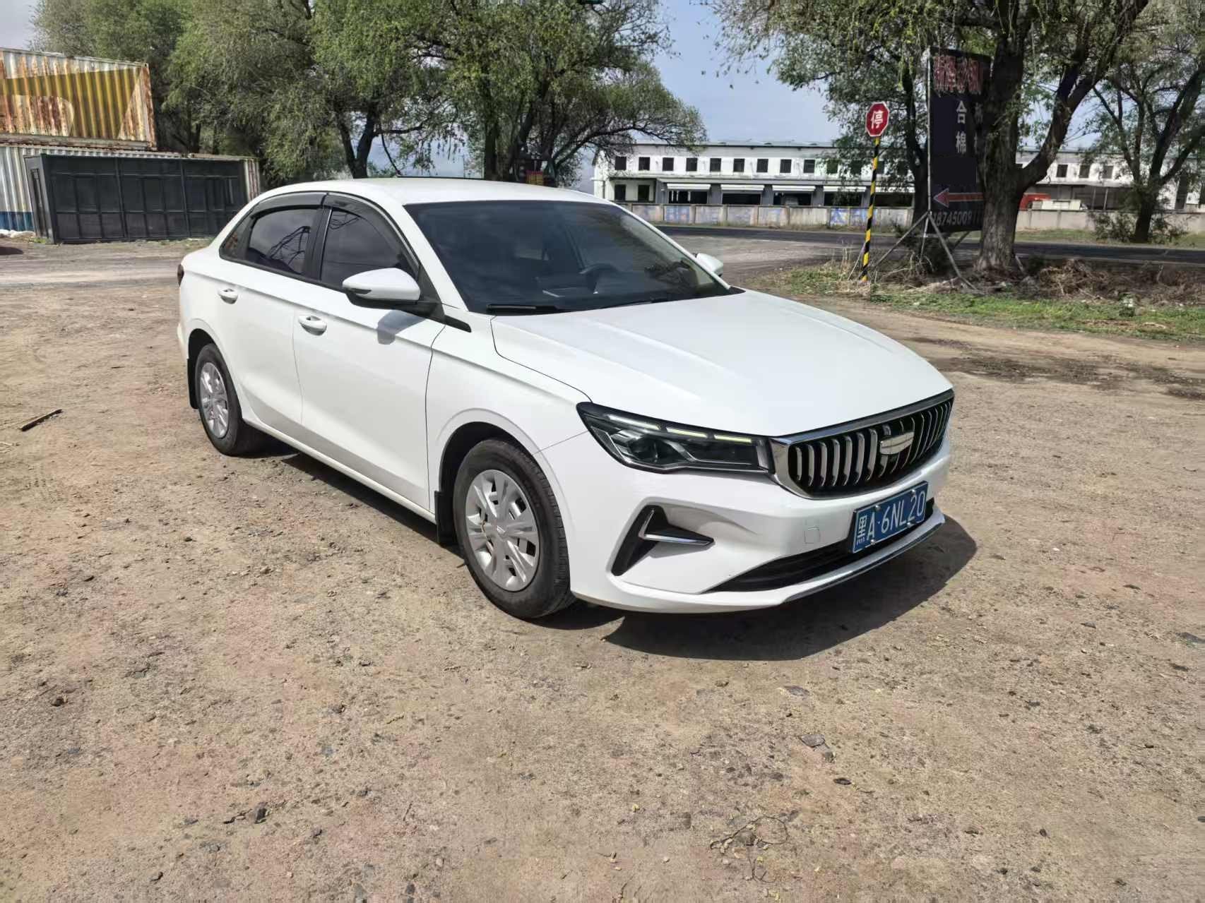 GEELY Emgrand 2024 #2 GEELY Emgrand 2024 صورة سيارة #2
