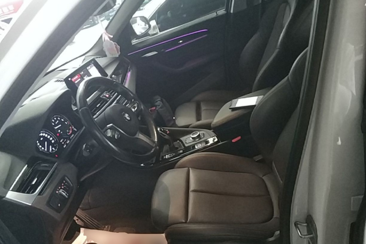 BMW X1 2020 car image #19