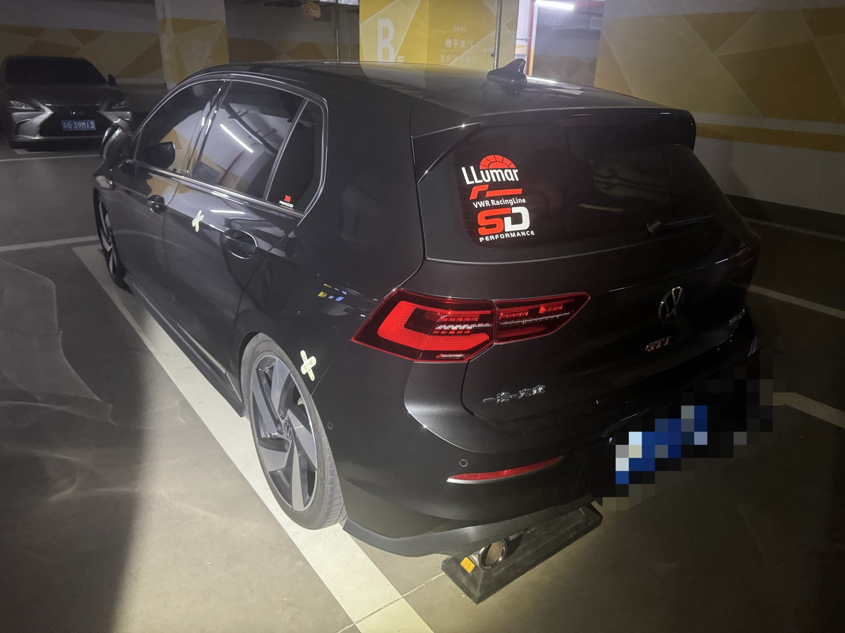 Volkswagen GolfGTI 2023 immagine di auto #2