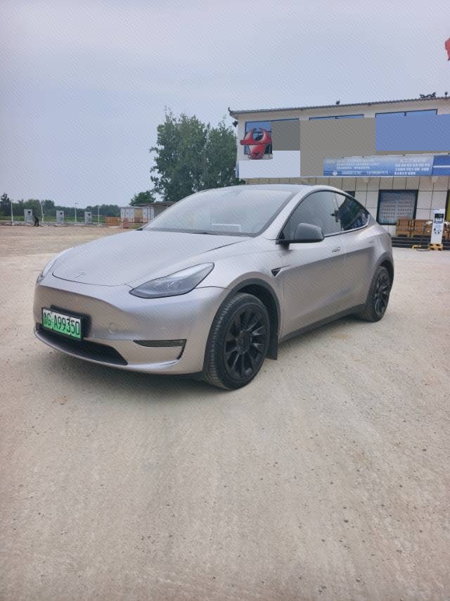 Tesla Model Y 2023 Tesla Model Y 2023 car image