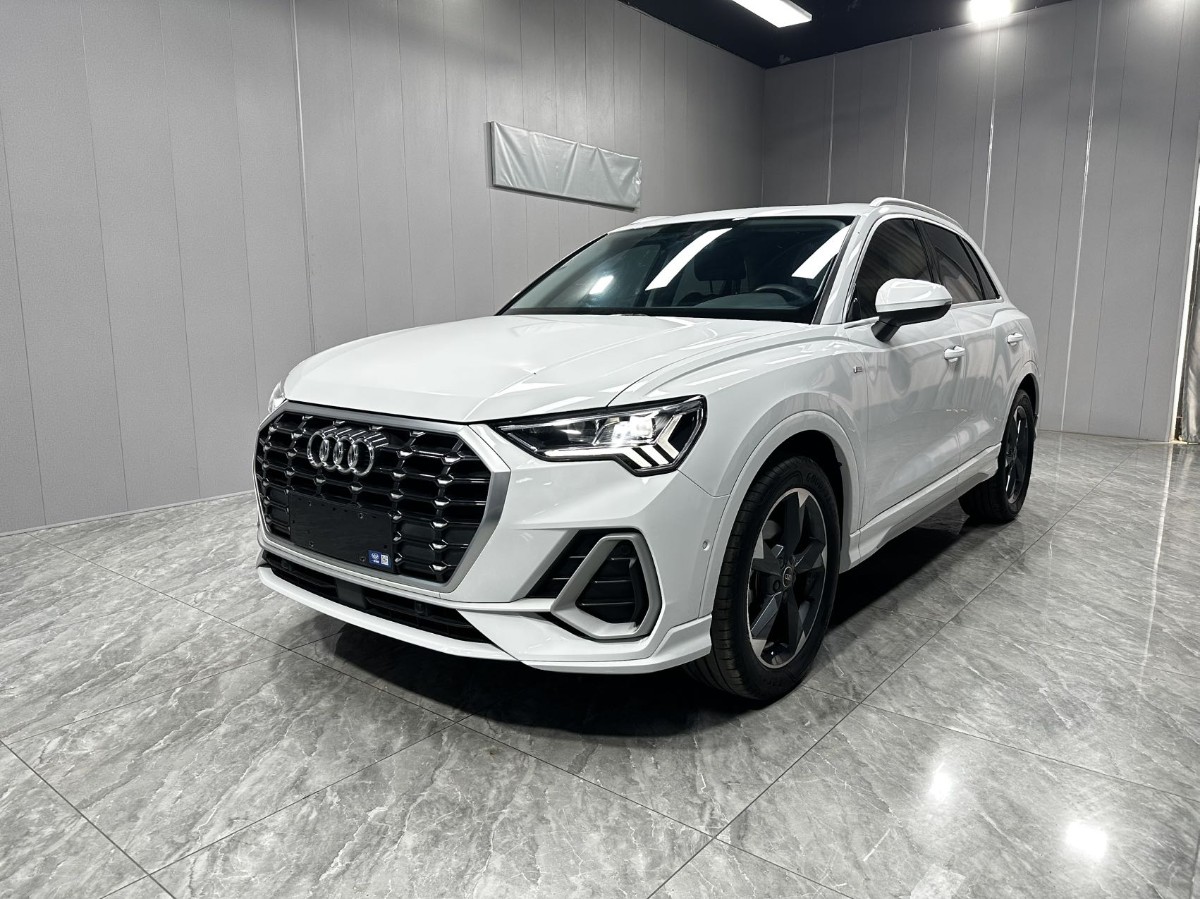 Audi Q3 2022 #2 Audi Q3 2022 car image #2