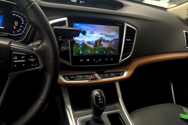 GEELY Vision X6 2019 car image #13