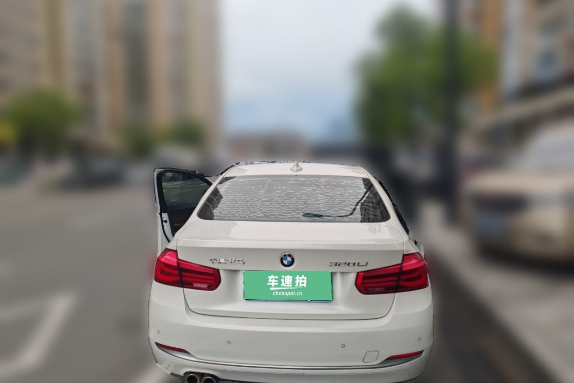 BMW 3 Series 2018 #6 BMW 3 Series 2018 car image #6
