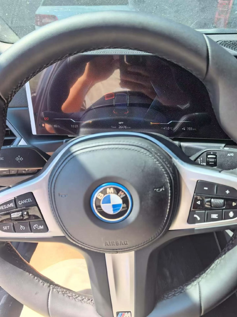 BMW i3 2023 car image #3