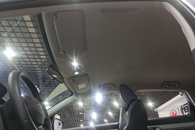 GEELY Coolray 2024 car image #18