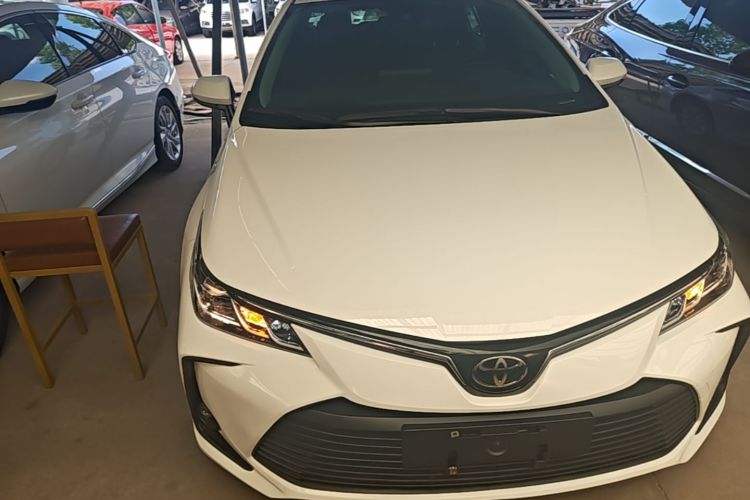 Toyota Corolla 2023 immagine di auto #3