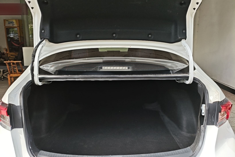 Toyota Corolla 2023 car image #19