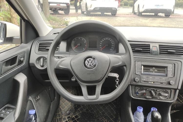 Volkswagen Santana 2019 #11 Volkswagen Santana 2019 car image #11