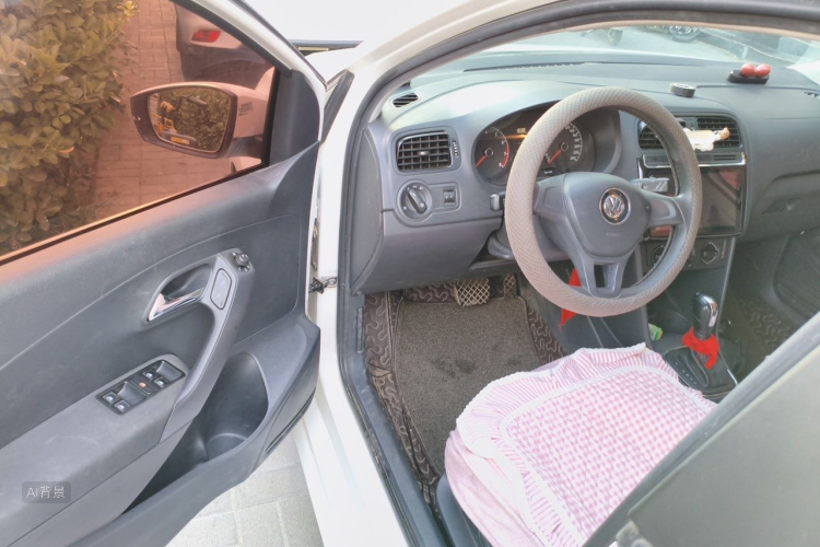 Volkswagen Polo 2017 #18 Volkswagen Polo 2017 car image #18