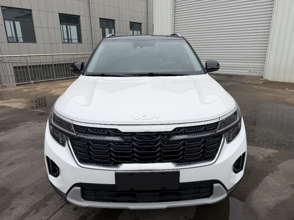Kia Seltos 2023 car image #3