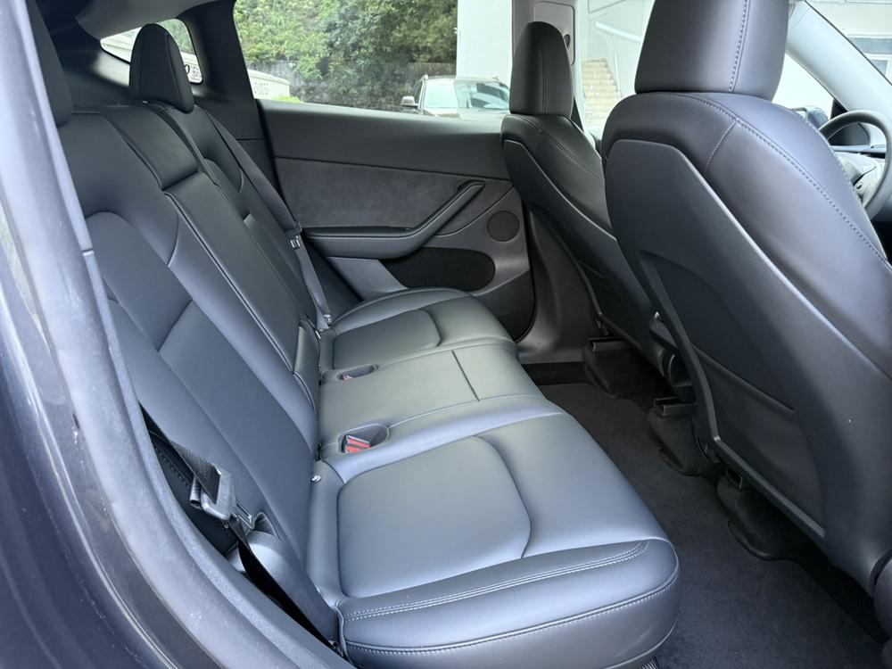 Tesla Model Y 2024 #13 Tesla Model Y 2024 car image #13