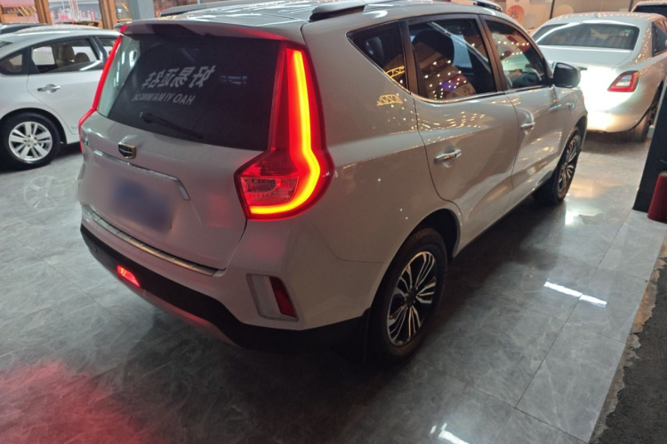 GEELY Vision X6 2017 immagine di auto #5