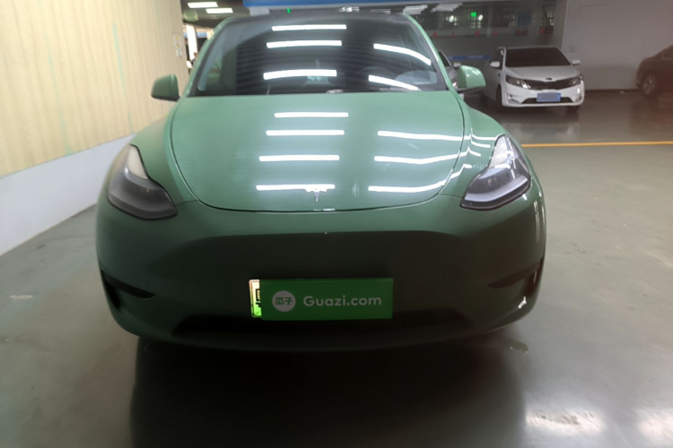 Tesla Model Y 2023 #3 Tesla Model Y 2023 car image #3