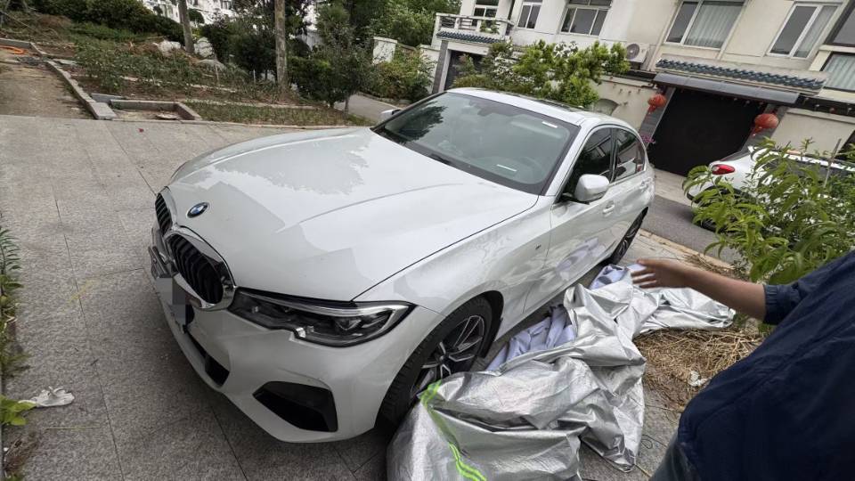 BMW 3 Series 2022 BMW 3 Series 2022 car image