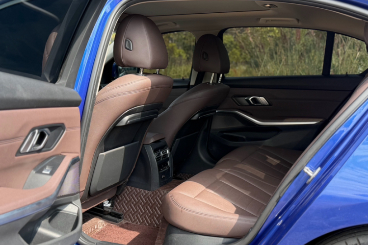 BMW 3 Series 2020 #15 BMW 3 Series 2020 immagine di auto #15