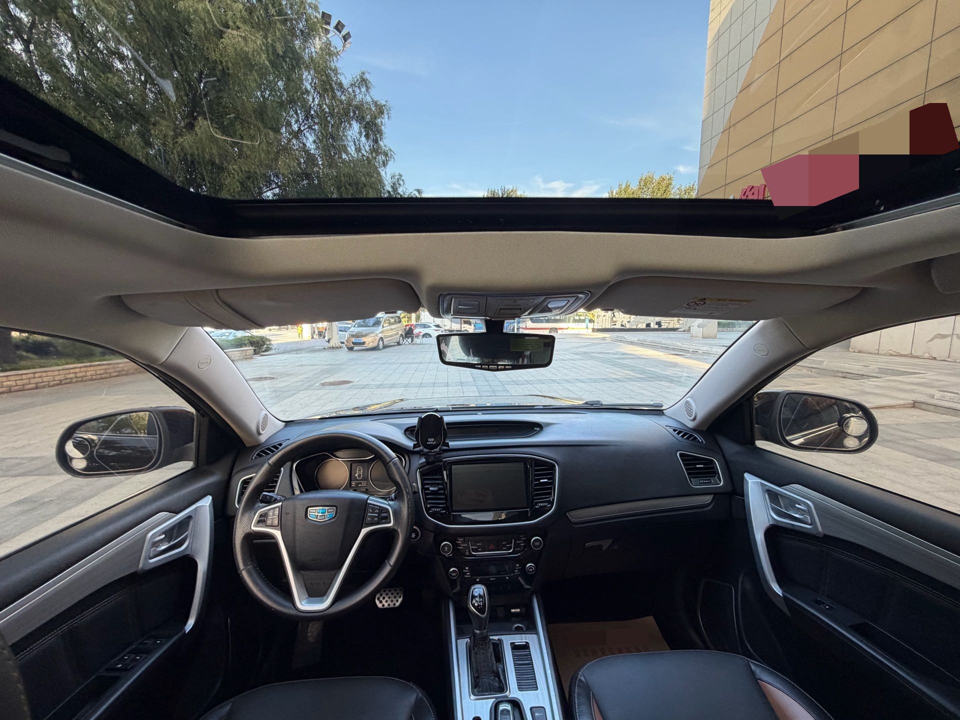 GEELY Vision X6 2017 immagine di auto #9