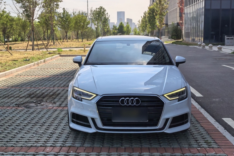 Audi A3 2018 #3 Audi A3 2018 car image #3