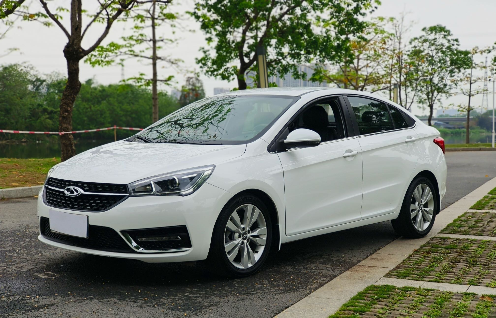 Chery Arrizo 5 2017 immagine di auto 