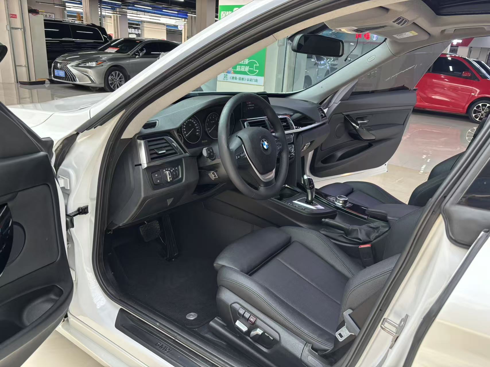 BMW 3 Series GT 2019 car image #4