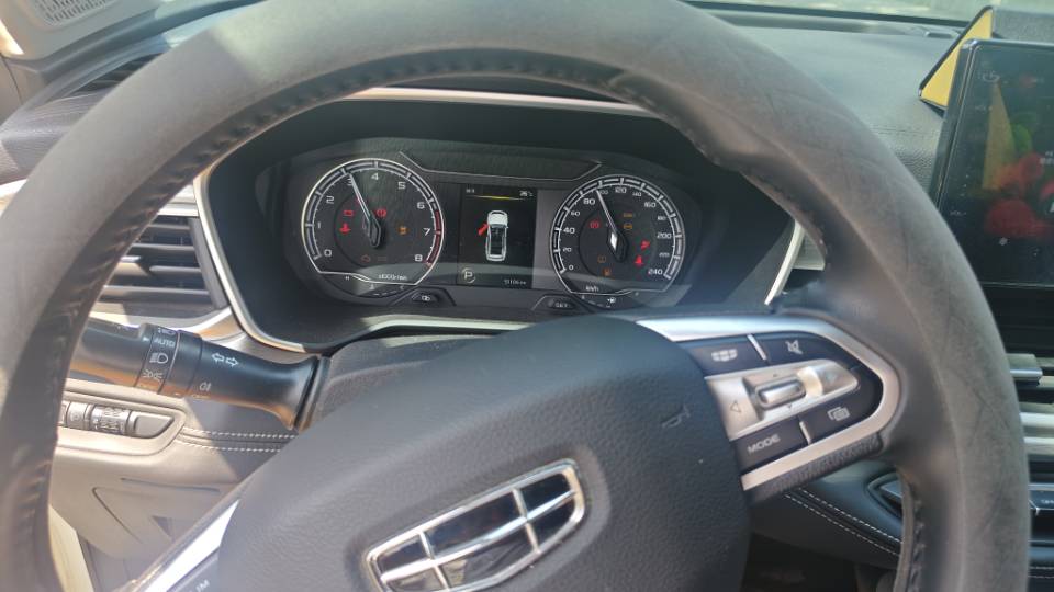 GEELY Vision X6 2021 صورة سيارة #5