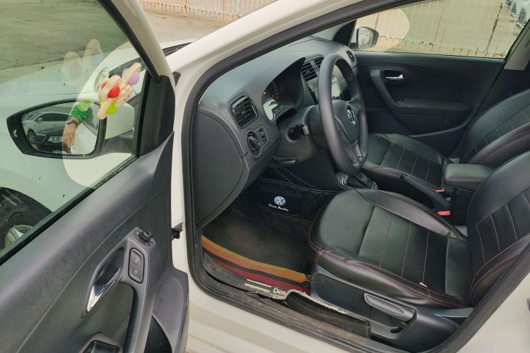 Volkswagen Polo 2019 immagine di auto #16