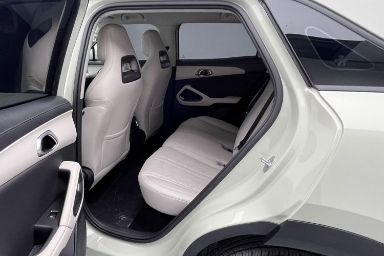 BYD YuanUP 2025 #17 BYD YuanUP 2025 car image #17