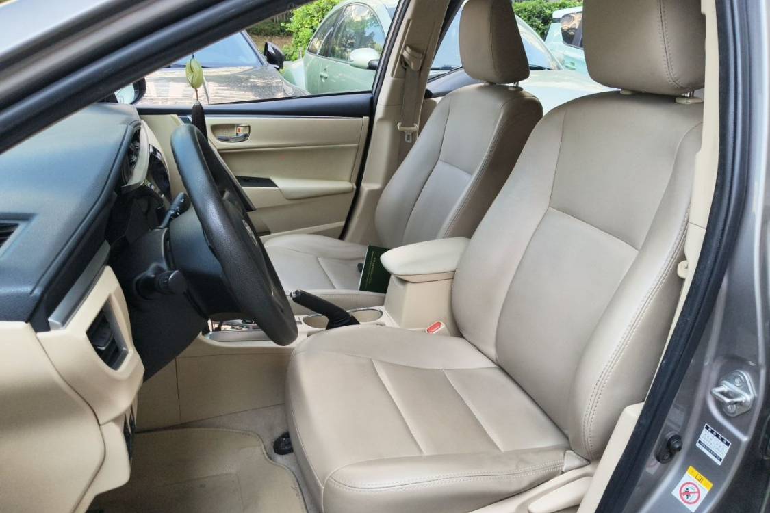 Toyota Corolla 2014 immagine di auto #18