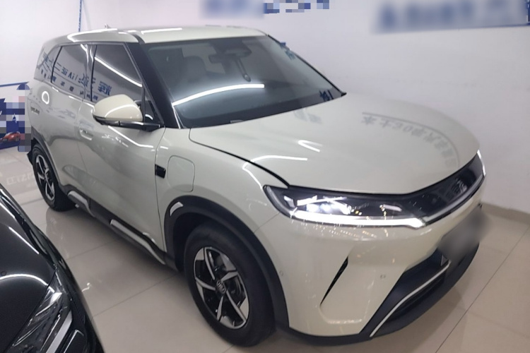 BYD YuanUP 2025 car image #4