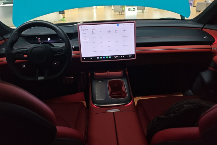 MI SU7 2024 immagine di auto #10